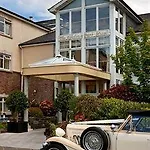 Ashdown Park 호텔 4*