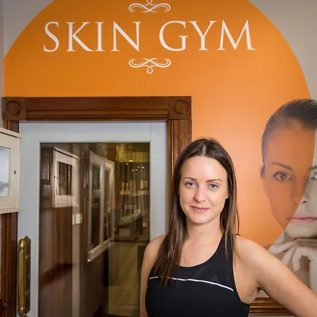 Hotel Ashdown Park 4*