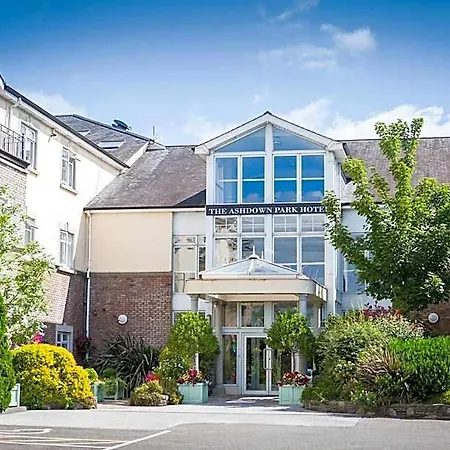 Отель Ashdown Park Гори