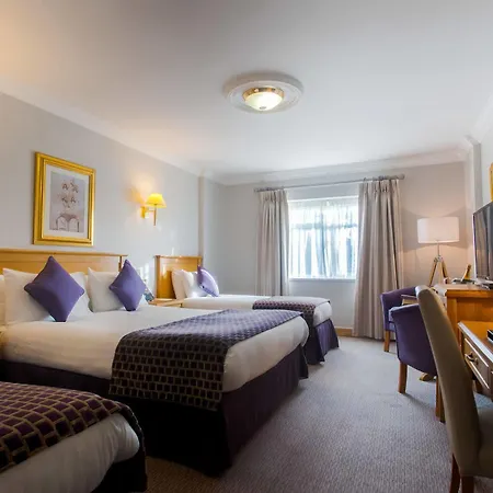 Ashdown Park 4*
